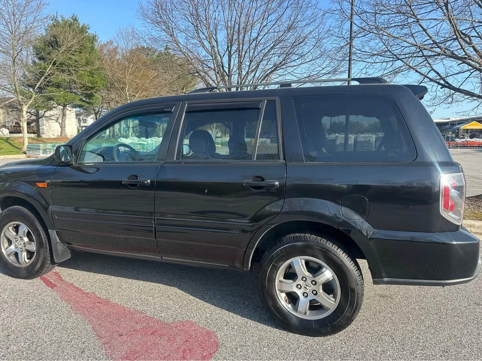 2006 Honda Pilot 1st Gen - Image 5 of 17
