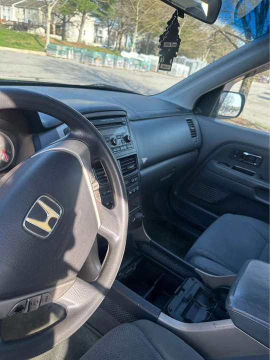 2006 Honda Pilot 1st Gen - Image 10 of 17