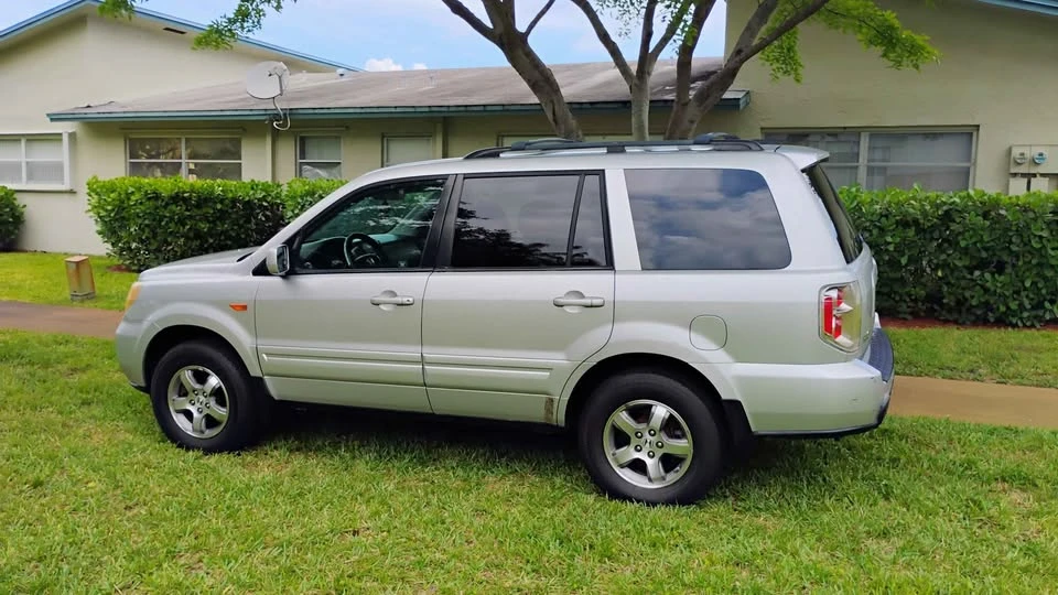 2006 Honda Pilot 1st Gen - Image 2 of 20