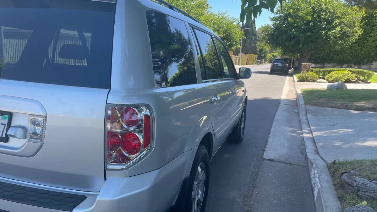 2006 Honda Pilot 1st Gen - Image 4 of 16