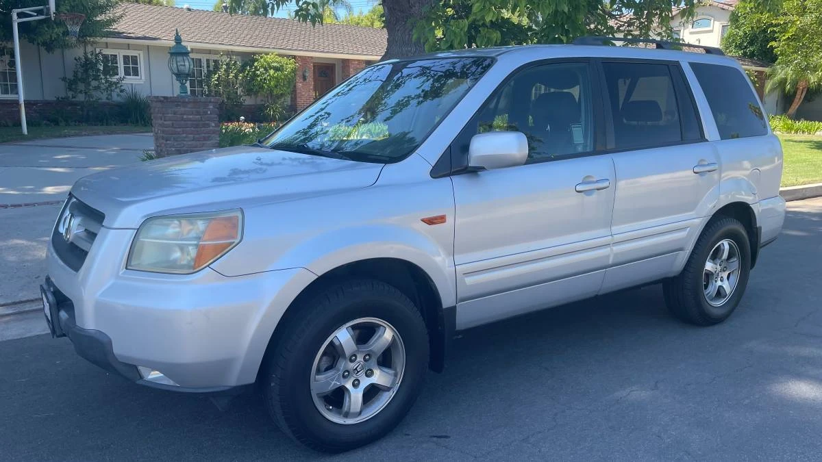 2006 Honda Pilot 1st Gen - Image 2 of 16