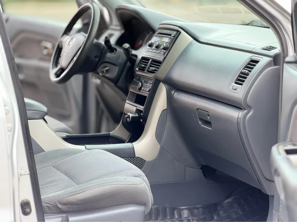 2006 Honda Pilot 1st Gen - Image 8 of 11