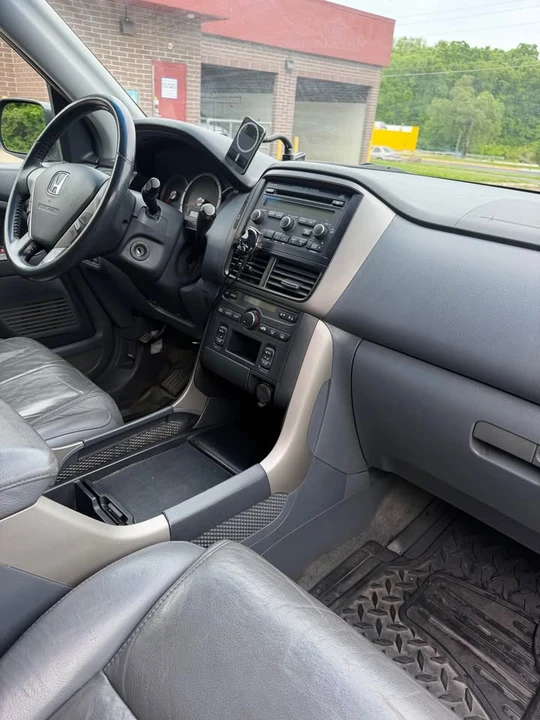 2006 Honda Pilot 1st Gen - Image 11 of 17