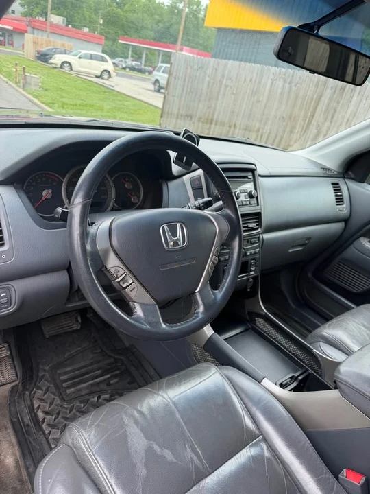 2006 Honda Pilot 1st Gen - Image 8 of 17