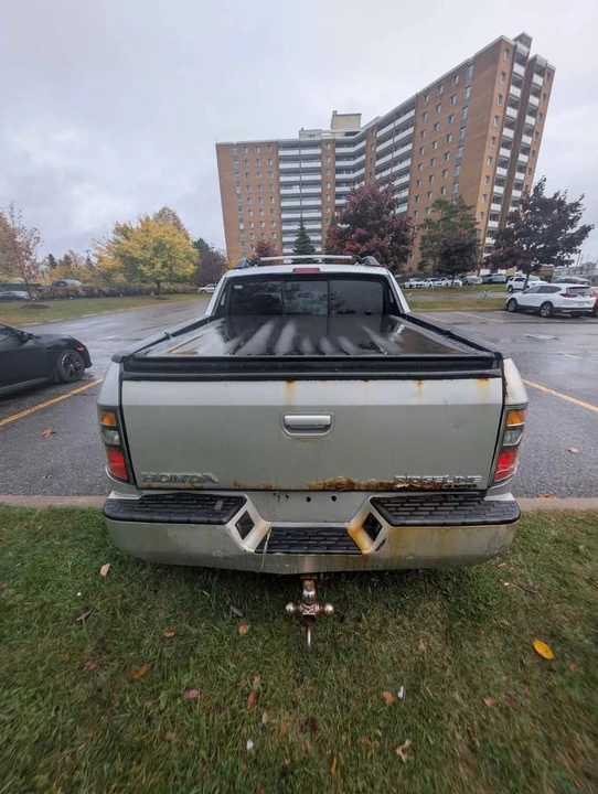 2006 Honda Ridgeline 1st Gen - Image 2 of 14