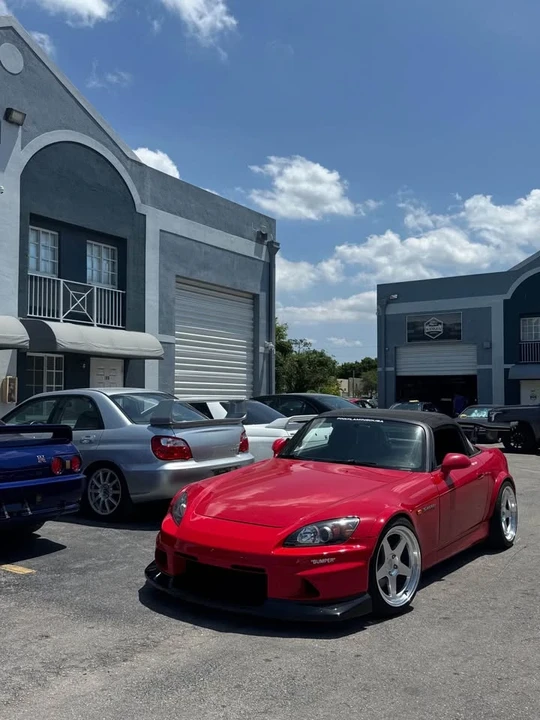 2006 Honda AP2 S2000 - Image 2 of 17