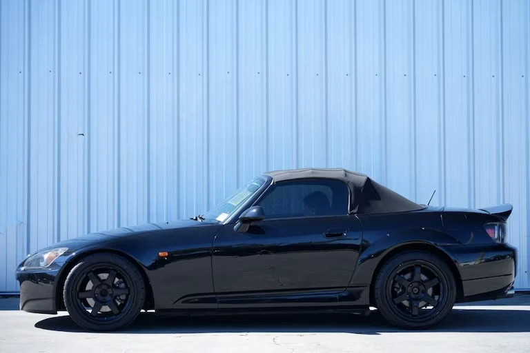 2006 Honda AP2 S2000 - Image 2 of 8