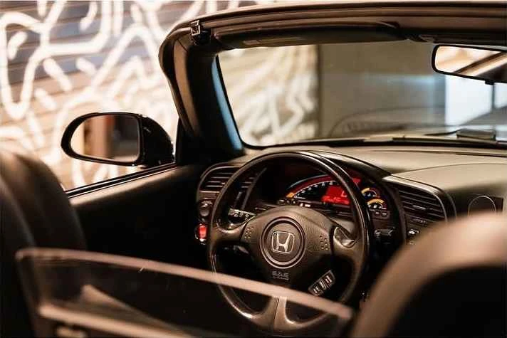 2006 Honda AP2 S2000 - Image 3 of 4