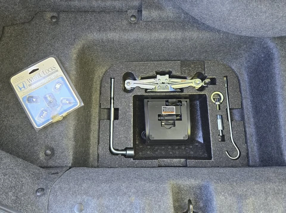 2006 Honda AP2 S2000 - Image 16 of 19