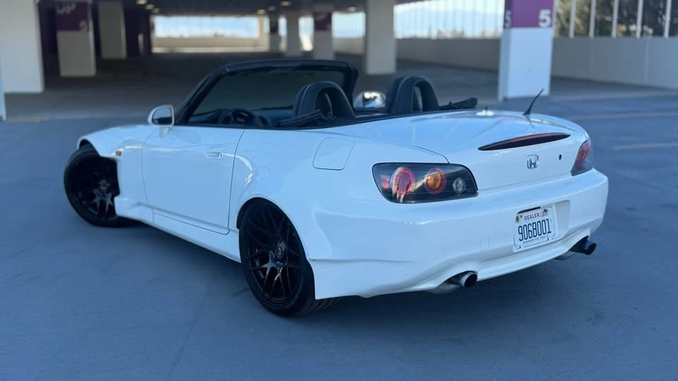 2006 Honda AP2 S2000 - Image 8 of 12
