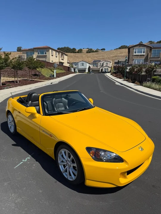 2006 Honda AP2 S2000 - Image 2 of 12