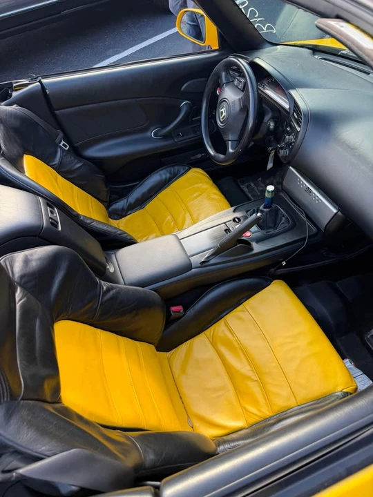 2006 Honda AP2 S2000 - Image 3 of 4