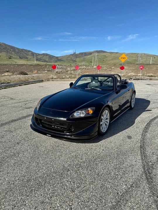 2006 Honda AP2 S2000 - Image 2 of 11