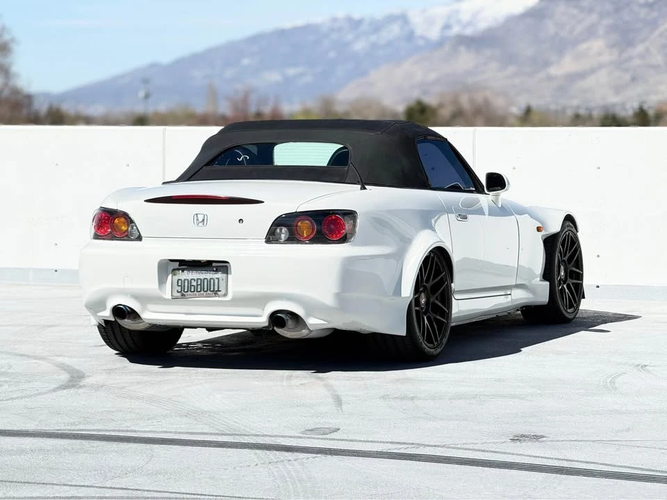 2006 Honda AP2 S2000 - Image 2 of 14