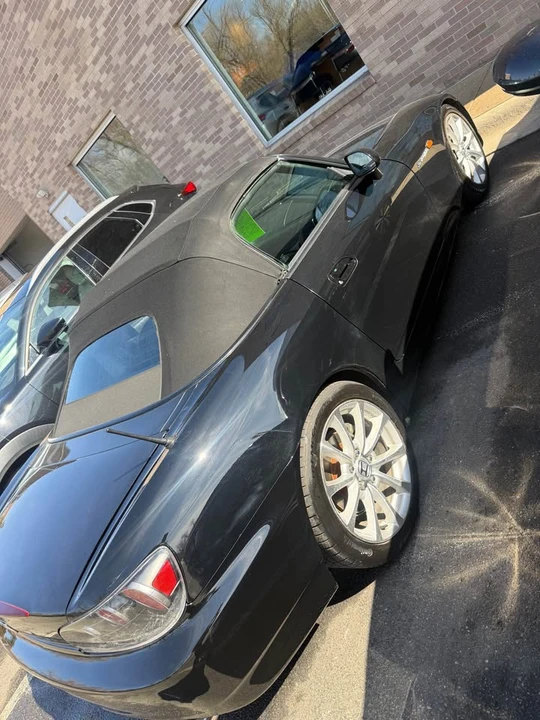 2006 Honda AP2 S2000 - Image 2 of 18