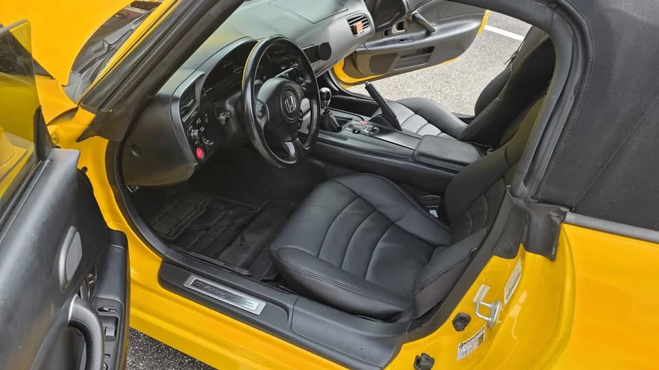2006 Honda AP2 S2000 - Image 9 of 16