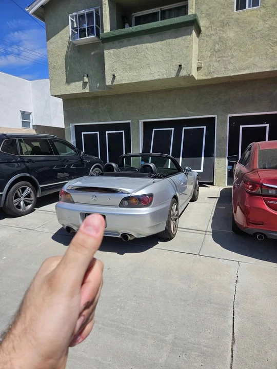 2006 Honda AP2 S2000 - Image 3 of 10