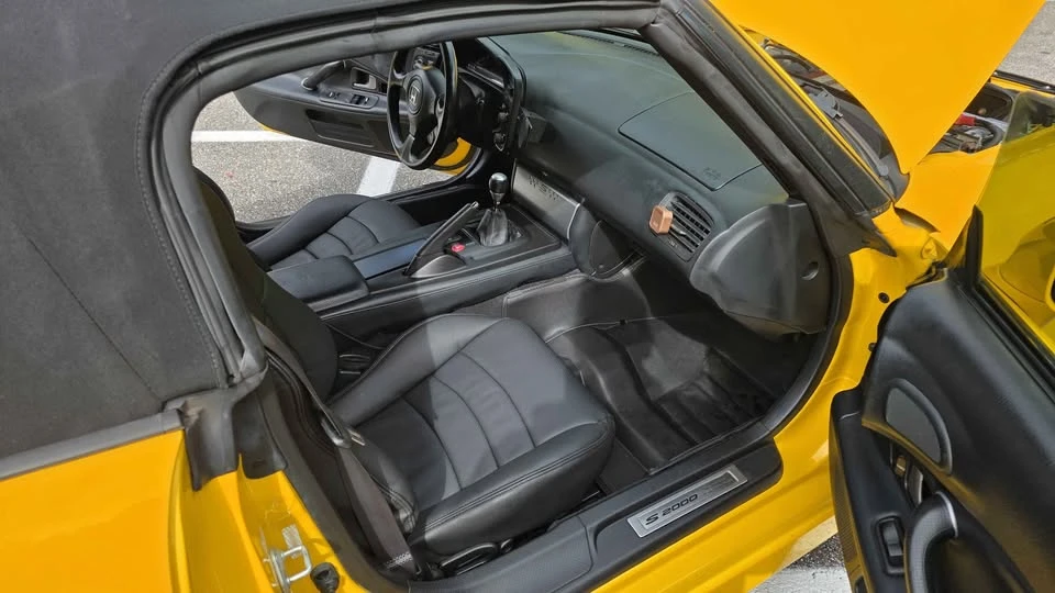 2006 Honda AP2 S2000 - Image 10 of 16
