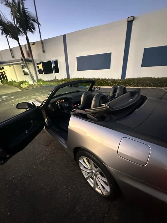 2006 Honda AP2 S2000 - Image 4 of 11