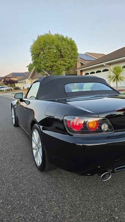 2006 Honda AP2 S2000 - Image 2 of 9