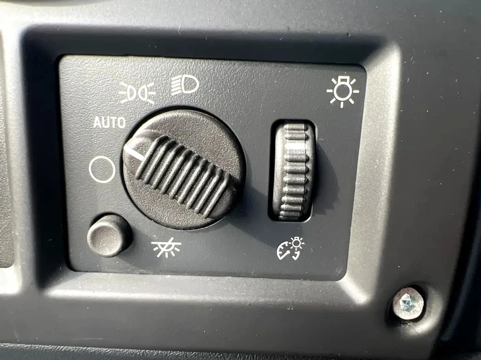2006 Hummer Hummer H2 - Image 15 of 21
