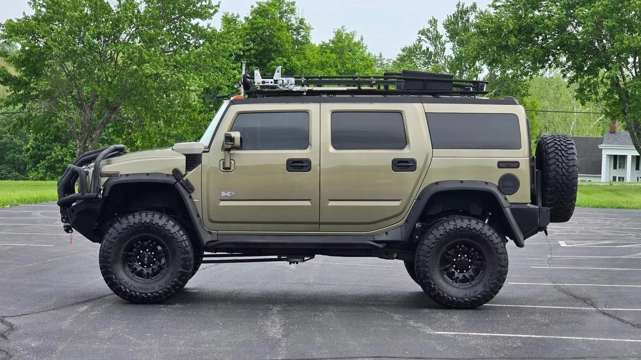 2006 Hummer Hummer H2 - Image 2 of 31