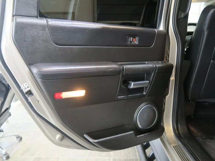 2006 Hummer Hummer H2 - Image 15 of 27