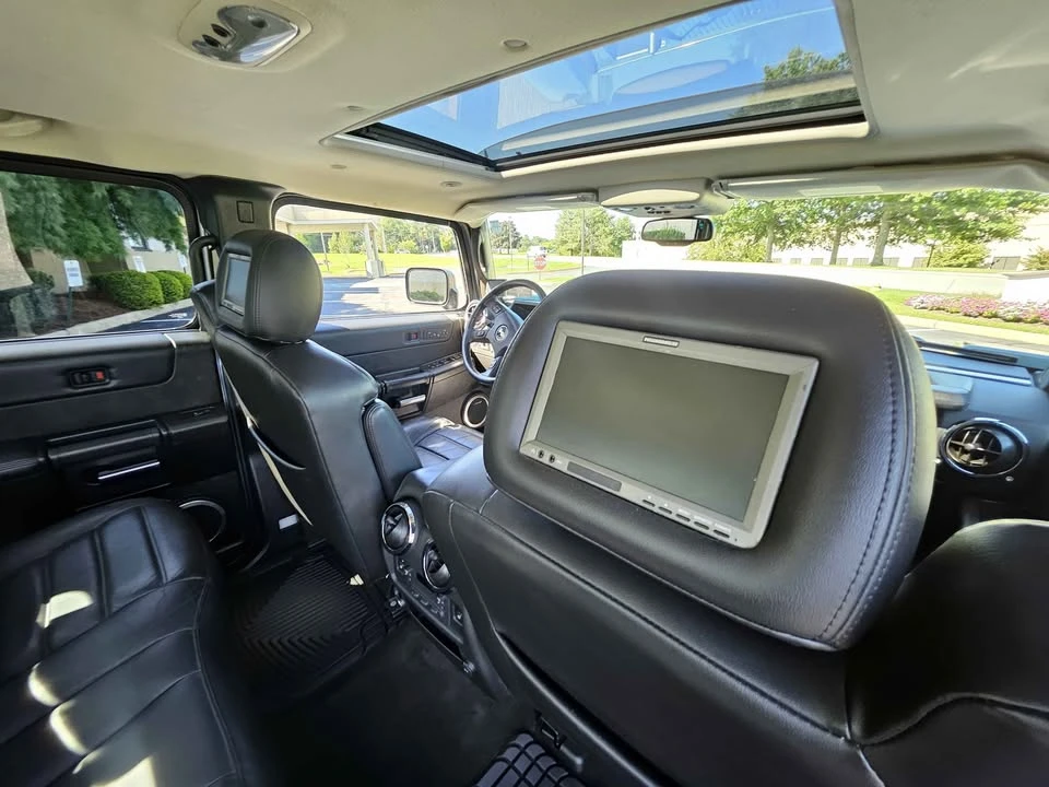 2006 Hummer Hummer H2 - Image 17 of 18