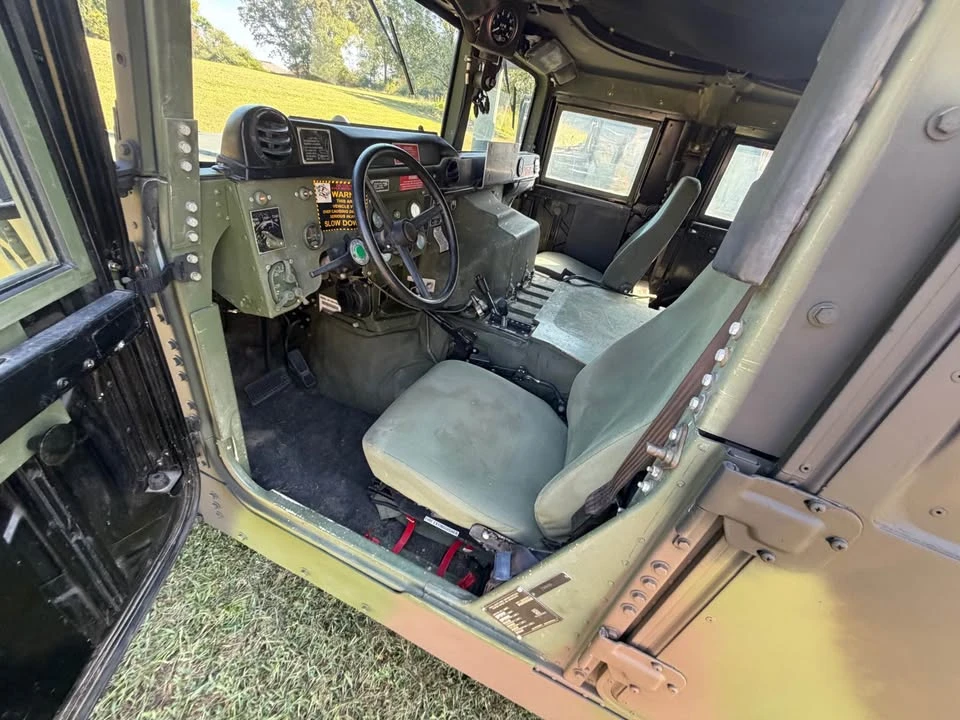 2006 Hummer HMMWV - Image 7 of 19