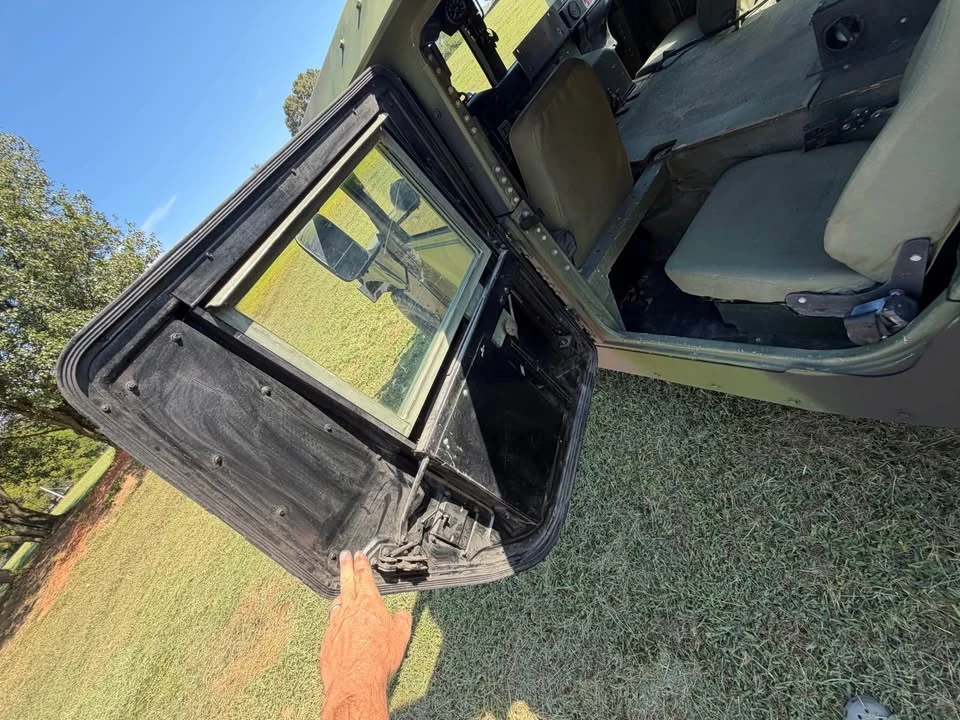 2006 Hummer HMMWV - Image 12 of 19