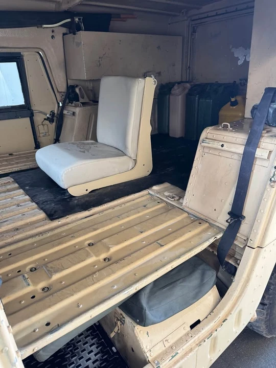 2006 Hummer HMMWV - Image 8 of 13