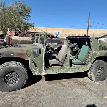 2006 Hummer M1114