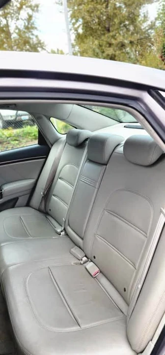 2006 Hyundai Azera - Image 16 of 19
