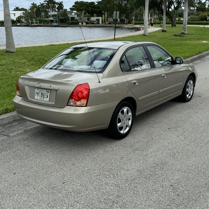 2006 Hyundai Elantra - Image 12 of 12
