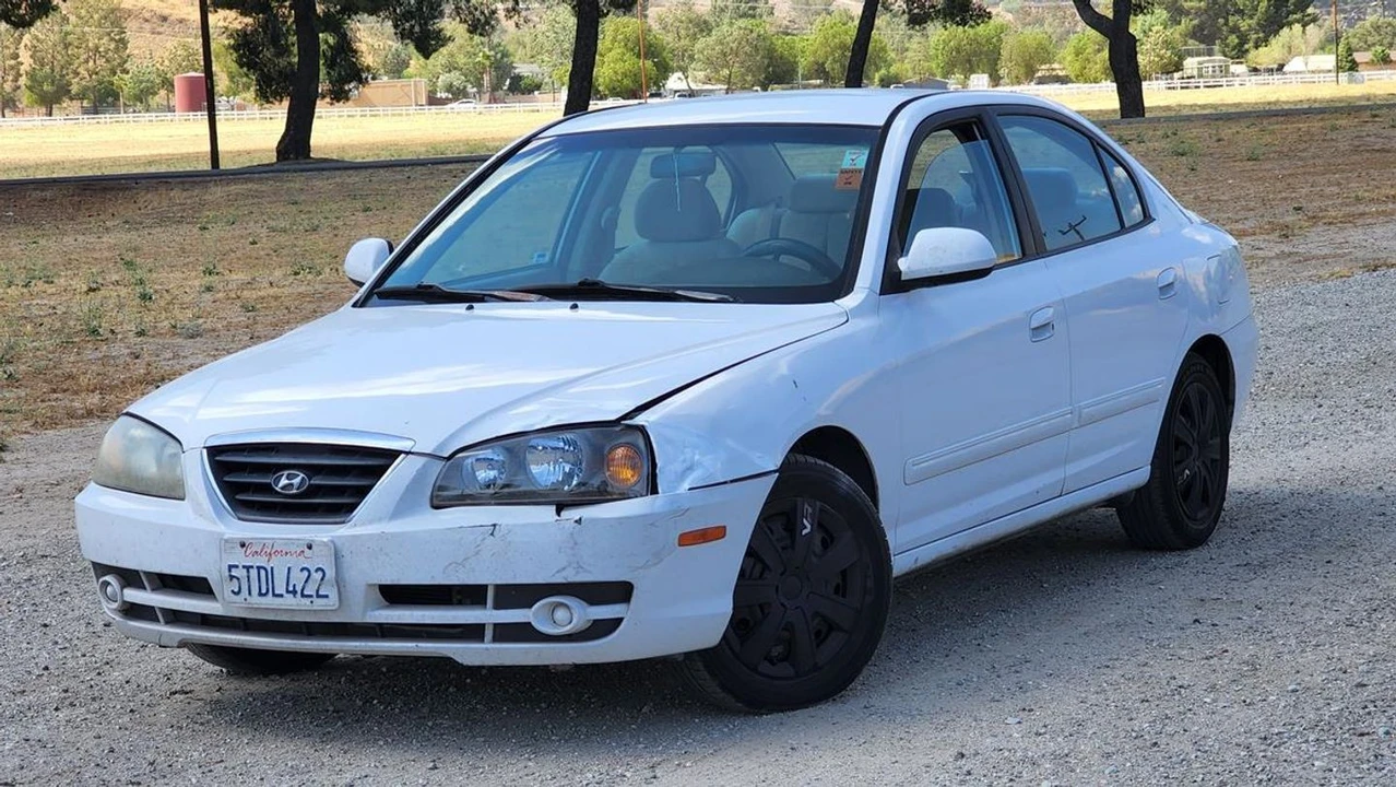 2006 Hyundai Elantra - Image 5 of 21