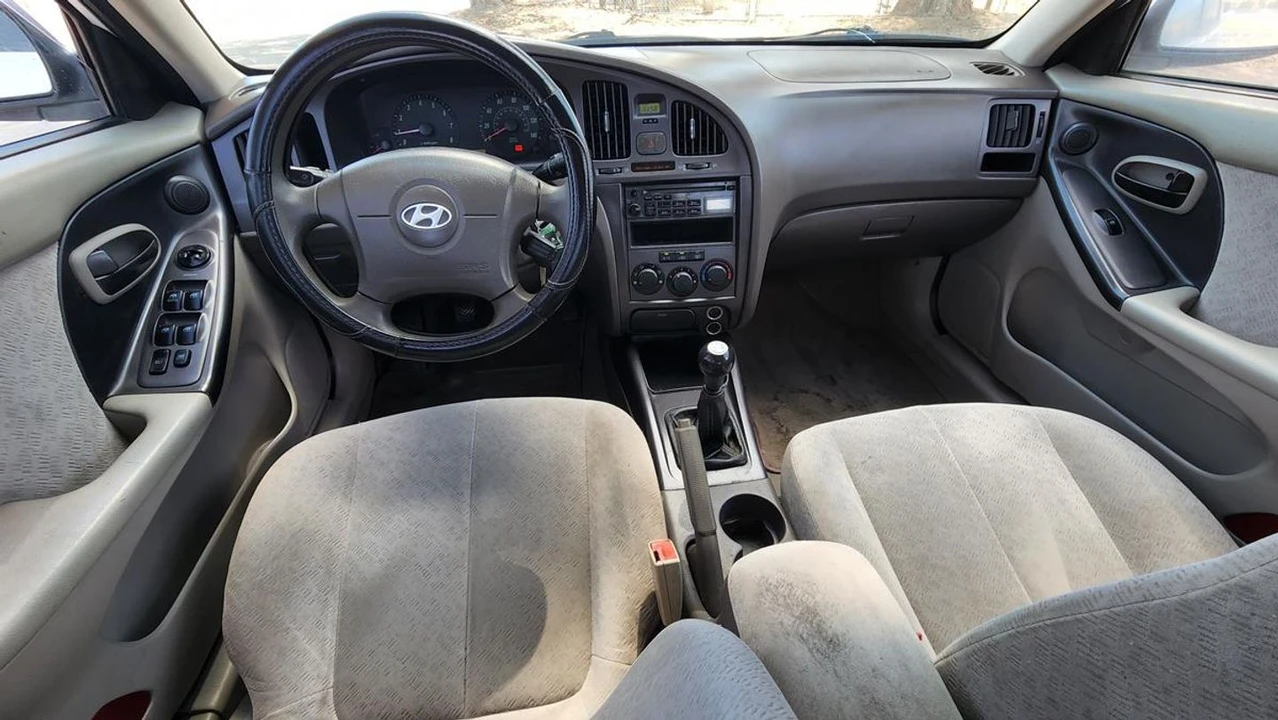 2006 Hyundai Elantra - Image 8 of 21