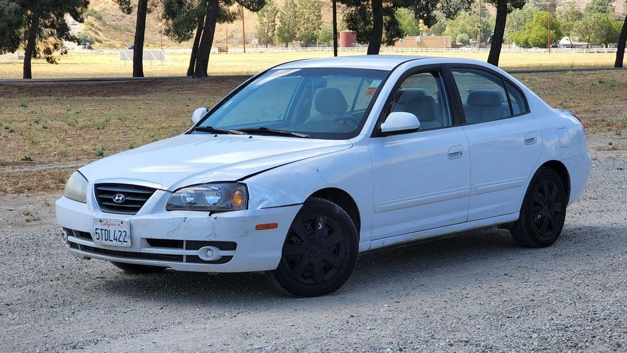 2006 Hyundai Elantra - Image 2 of 21