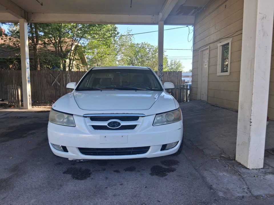 2006 Hyundai Sonata - Image 2 of 3