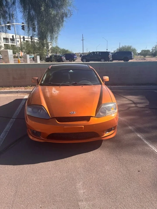 2006 Hyundai Tiburon - Image 4 of 4