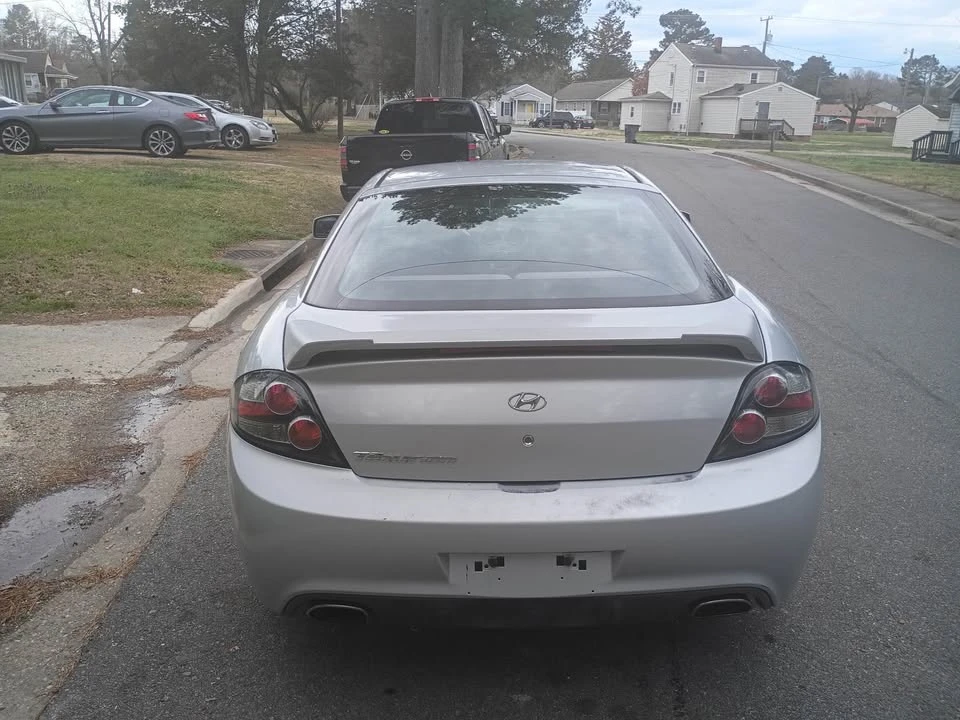 2006 Hyundai Tiburon - Image 4 of 9