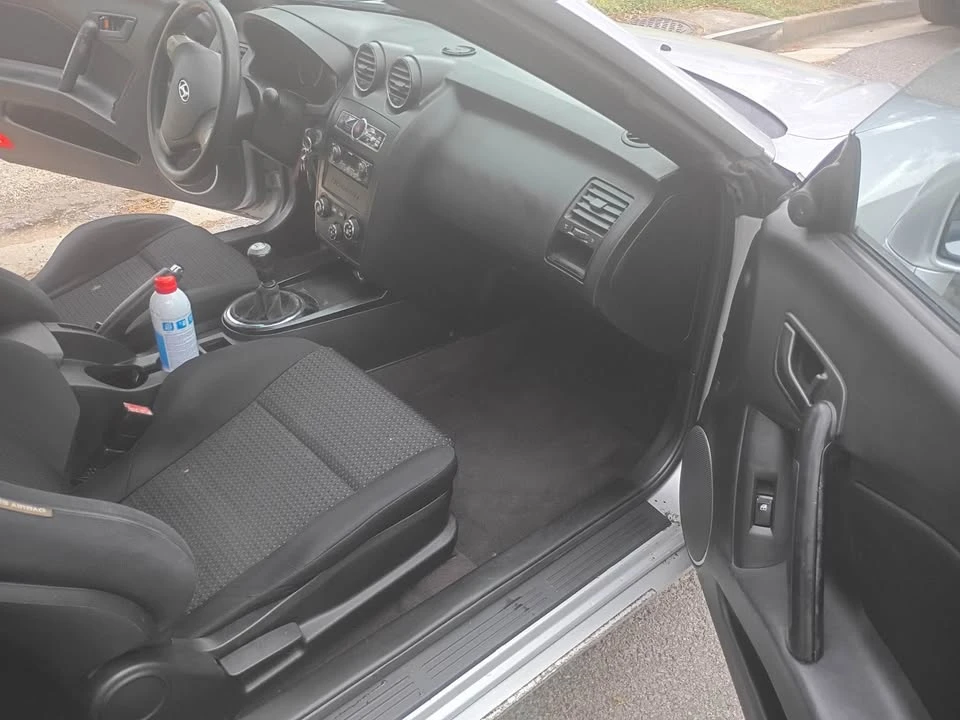 2006 Hyundai Tiburon - Image 8 of 9