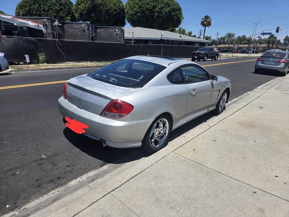 2006 Hyundai Tiburon - Image 2 of 2