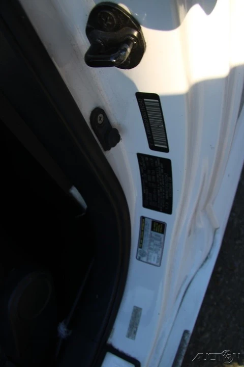 2006 Hyundai Tiburon - Image 13 of 21