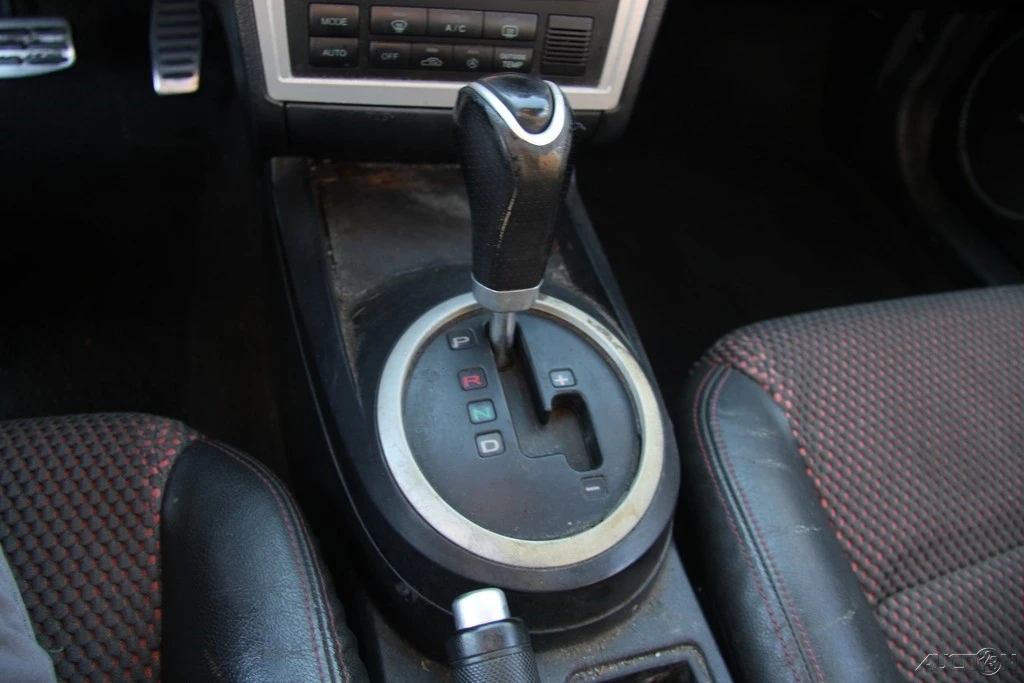 2006 Hyundai Tiburon - Image 20 of 21
