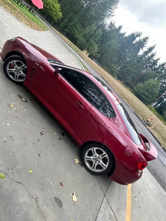 2006 Hyundai Tiburon - Image 2 of 10