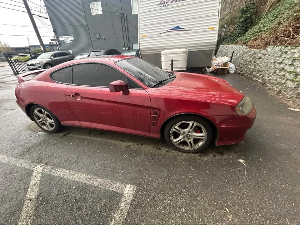 2006 Hyundai Tiburon - Image 3 of 10
