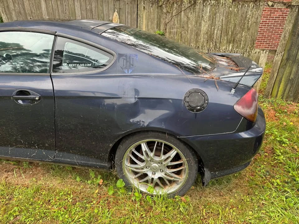 2006 Hyundai Tiburon - Image 3 of 10