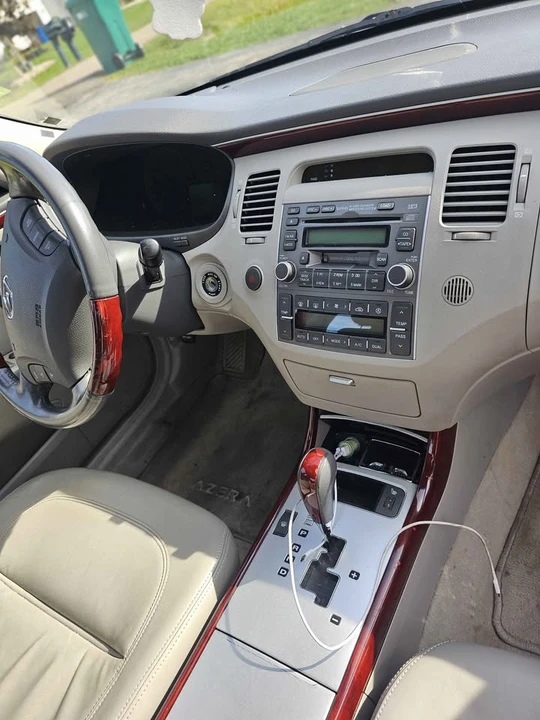 2006 Hyundai Azera - Image 3 of 10