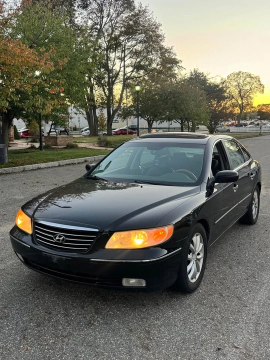 2006 Hyundai Azera - Image 2 of 10
