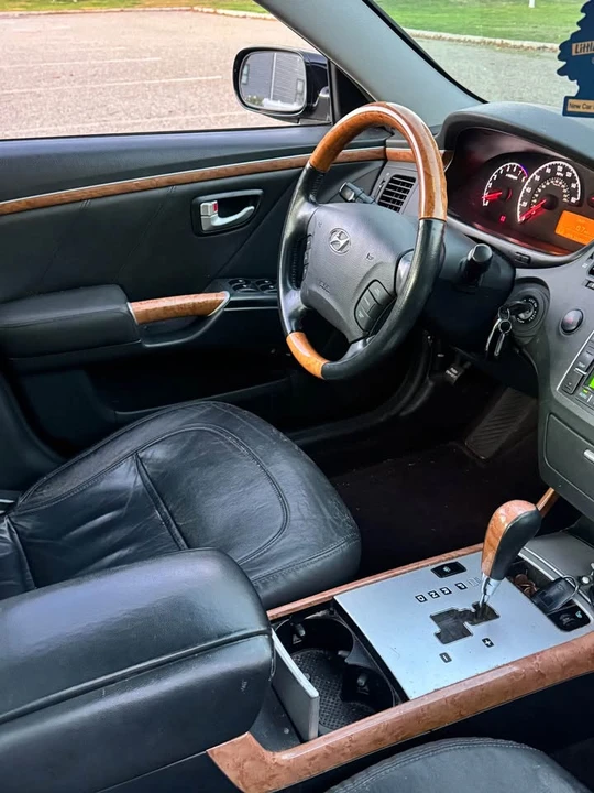 2006 Hyundai Azera - Image 4 of 10